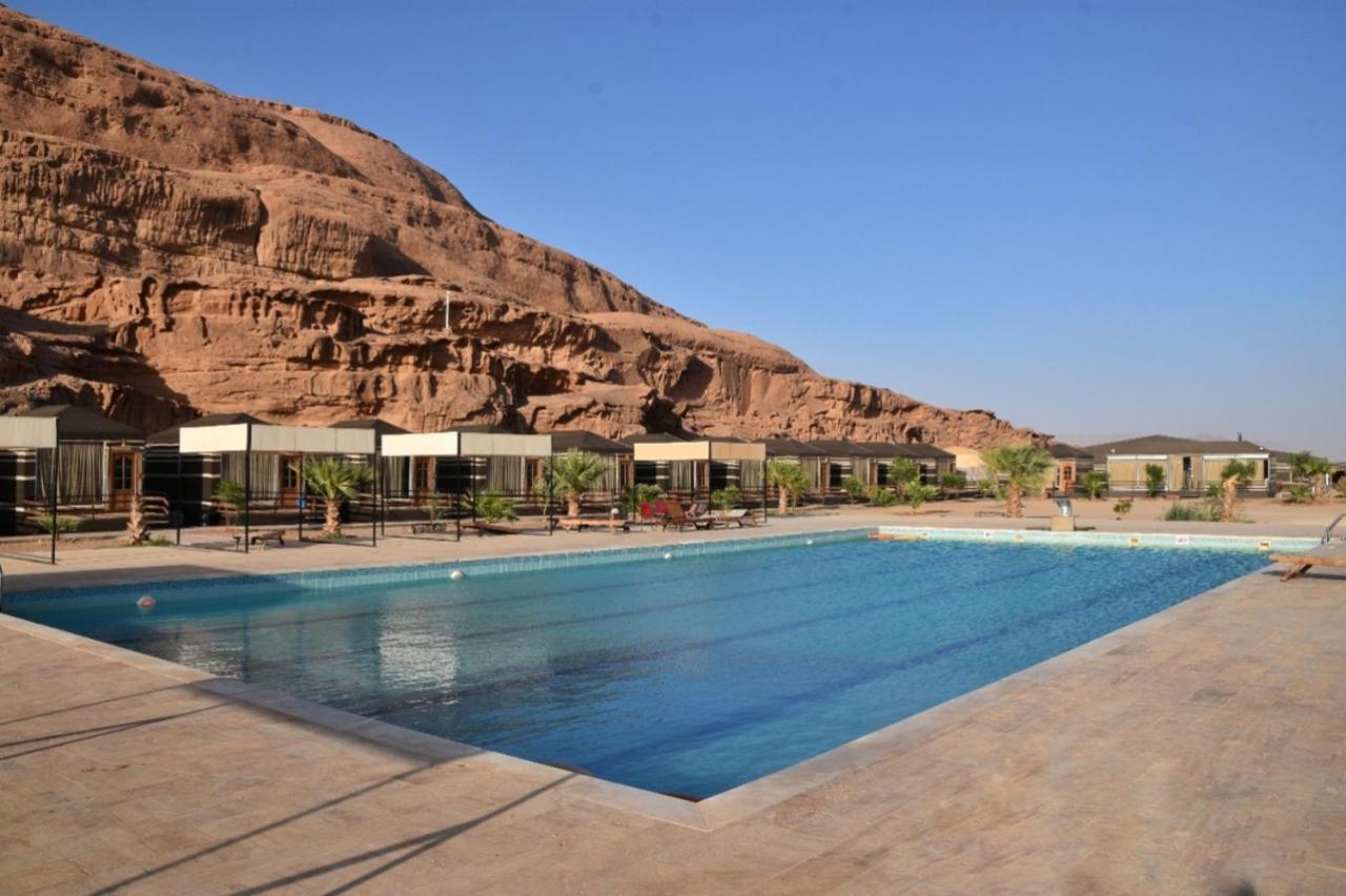 Al Sultana Luxury Camp Vila Wadi Rum Exterior foto
