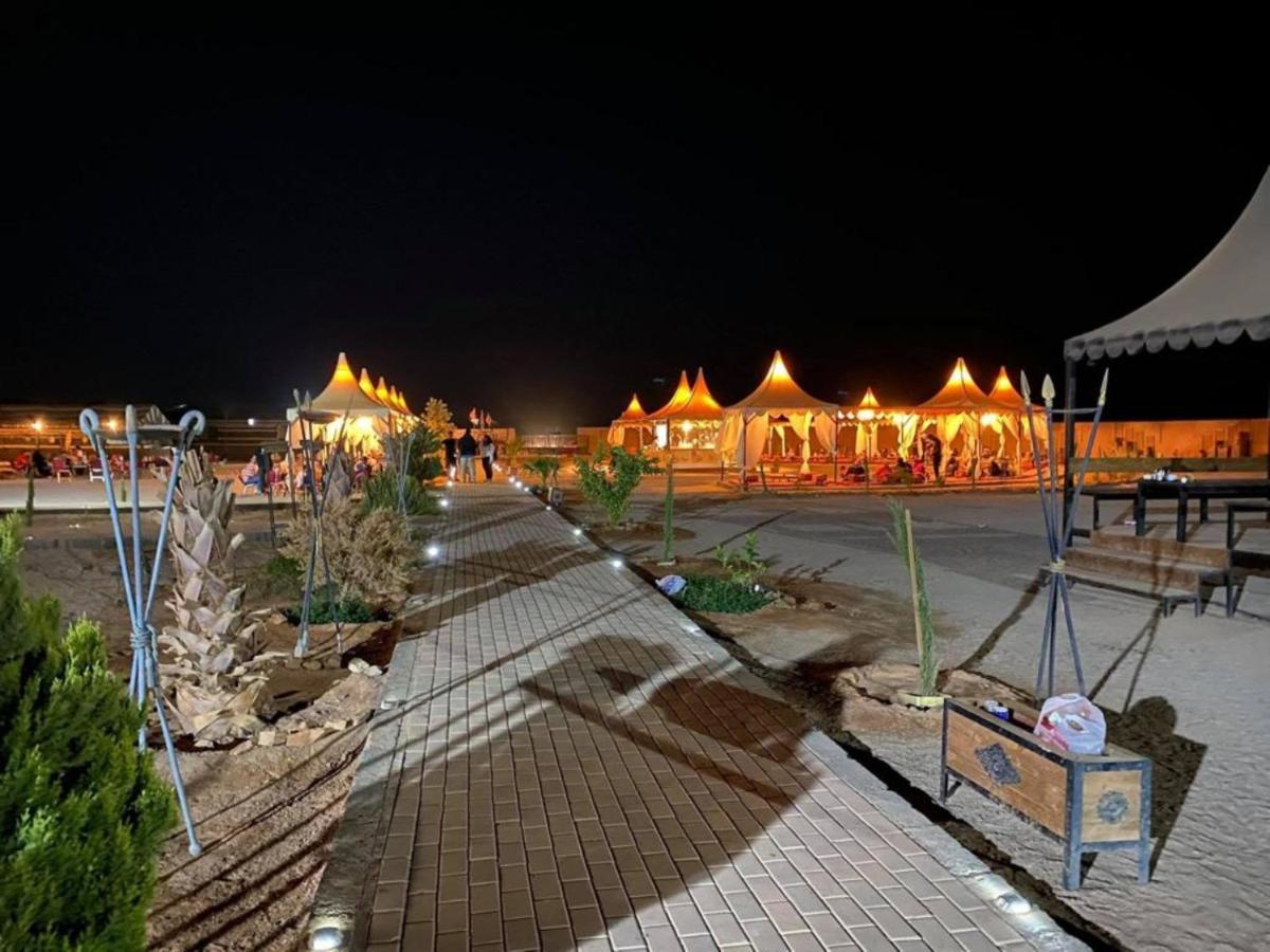 Al Sultana Luxury Camp Vila Wadi Rum Exterior foto