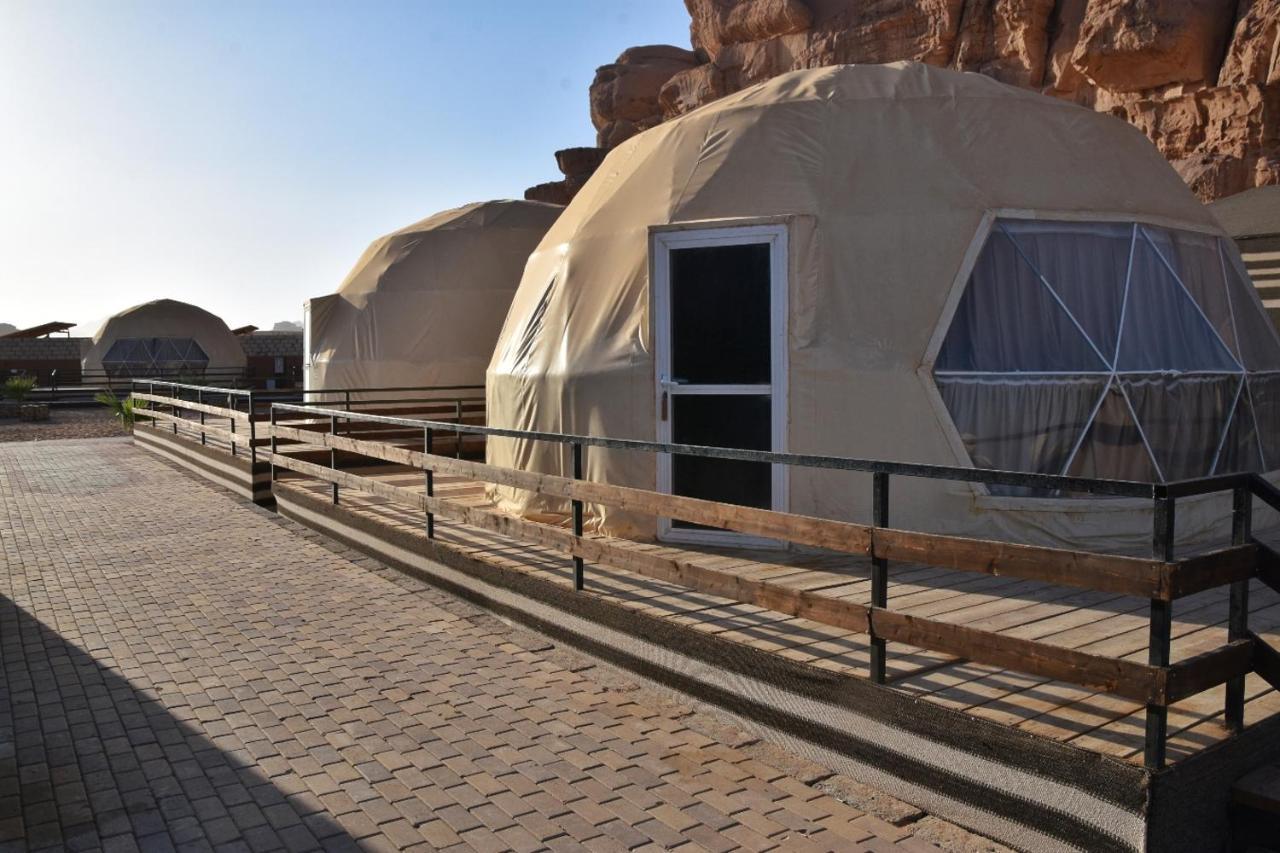 Al Sultana Luxury Camp Vila Wadi Rum Exterior foto