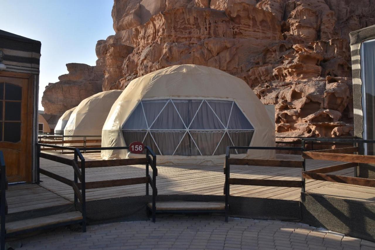 Al Sultana Luxury Camp Vila Wadi Rum Exterior foto