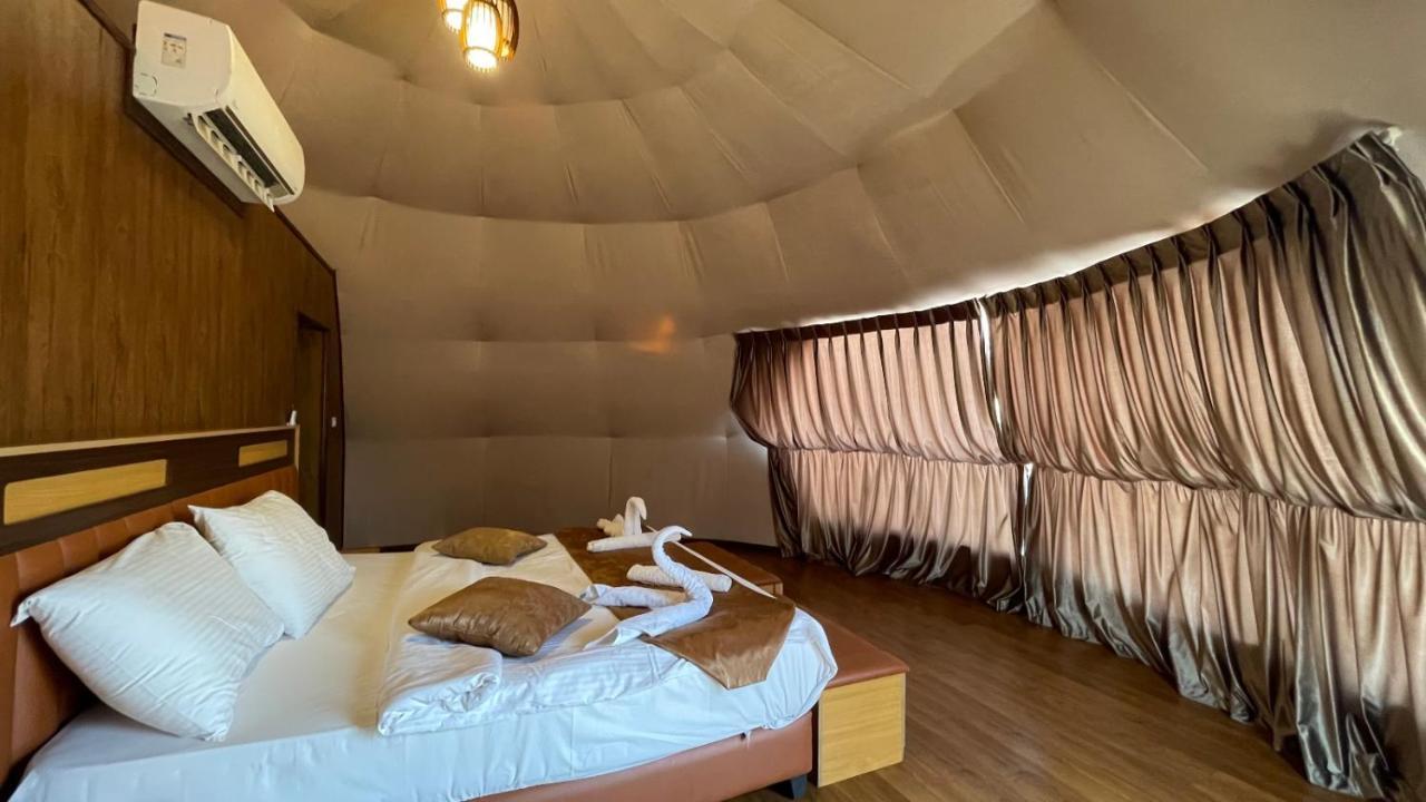 Al Sultana Luxury Camp Vila Wadi Rum Exterior foto