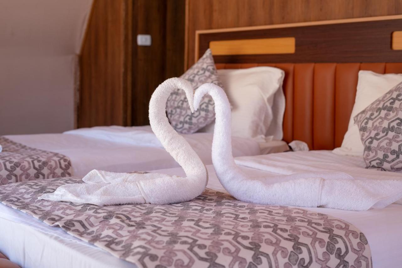 Al Sultana Luxury Camp Vila Wadi Rum Exterior foto